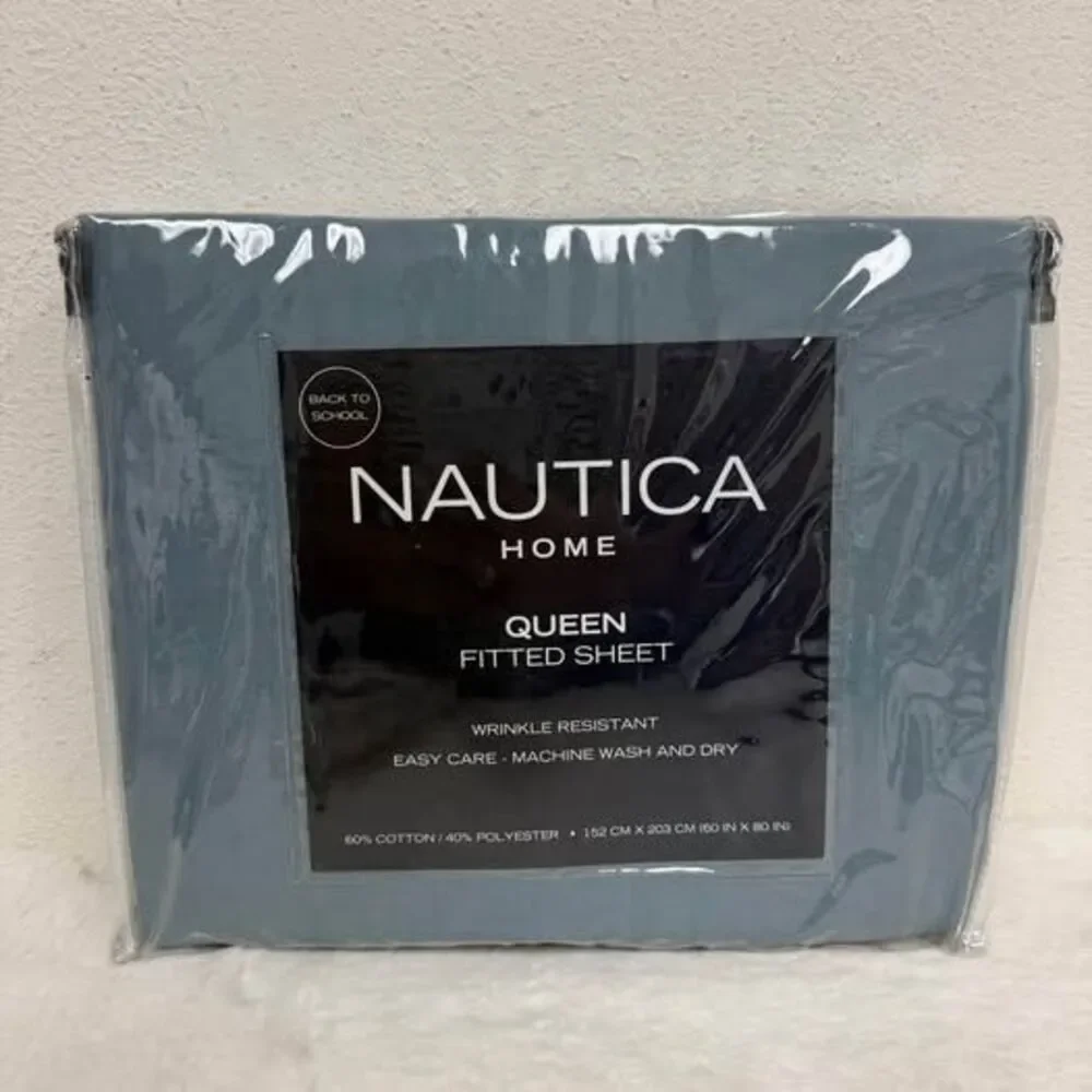 Queen Fitted Sheet Nautica Wrinkle Resistant (One Fitted Sheet Only) New